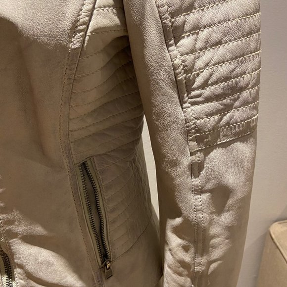 Leather Jacket - Picture 3 of 4